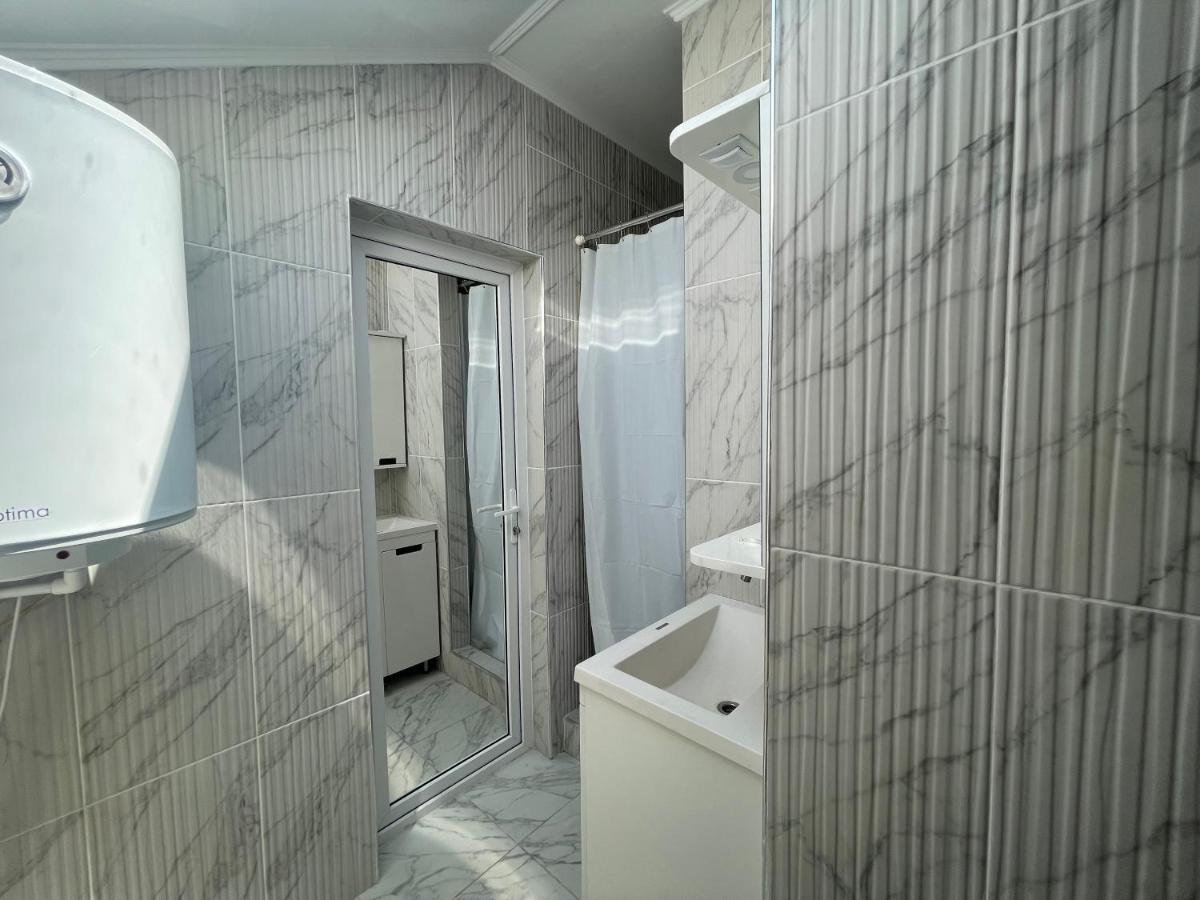 Villa Aeroport Розовый Дом Кишинёв Экстерьер фото