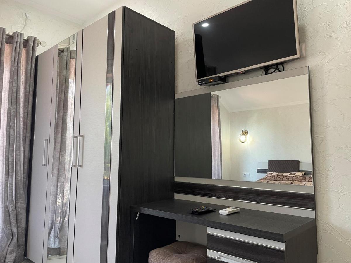 Villa Aeroport Розовый Дом Кишинёв Экстерьер фото